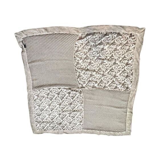 Grizas Women’s Patchwork Textured Scarf/Shawl – Made in Lithuania - grey/silver - Picture 3 of 7